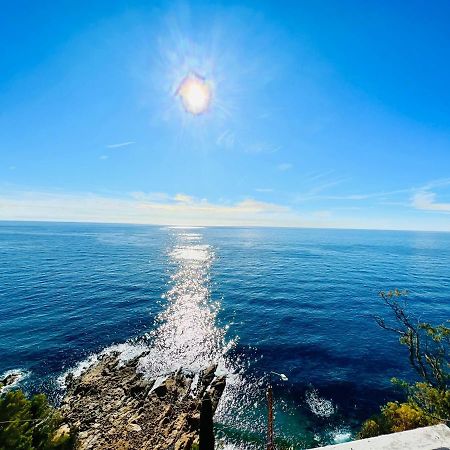 Suite Sunset 18 - Fronte Mare ซานเรโม ภายนอก รูปภาพ