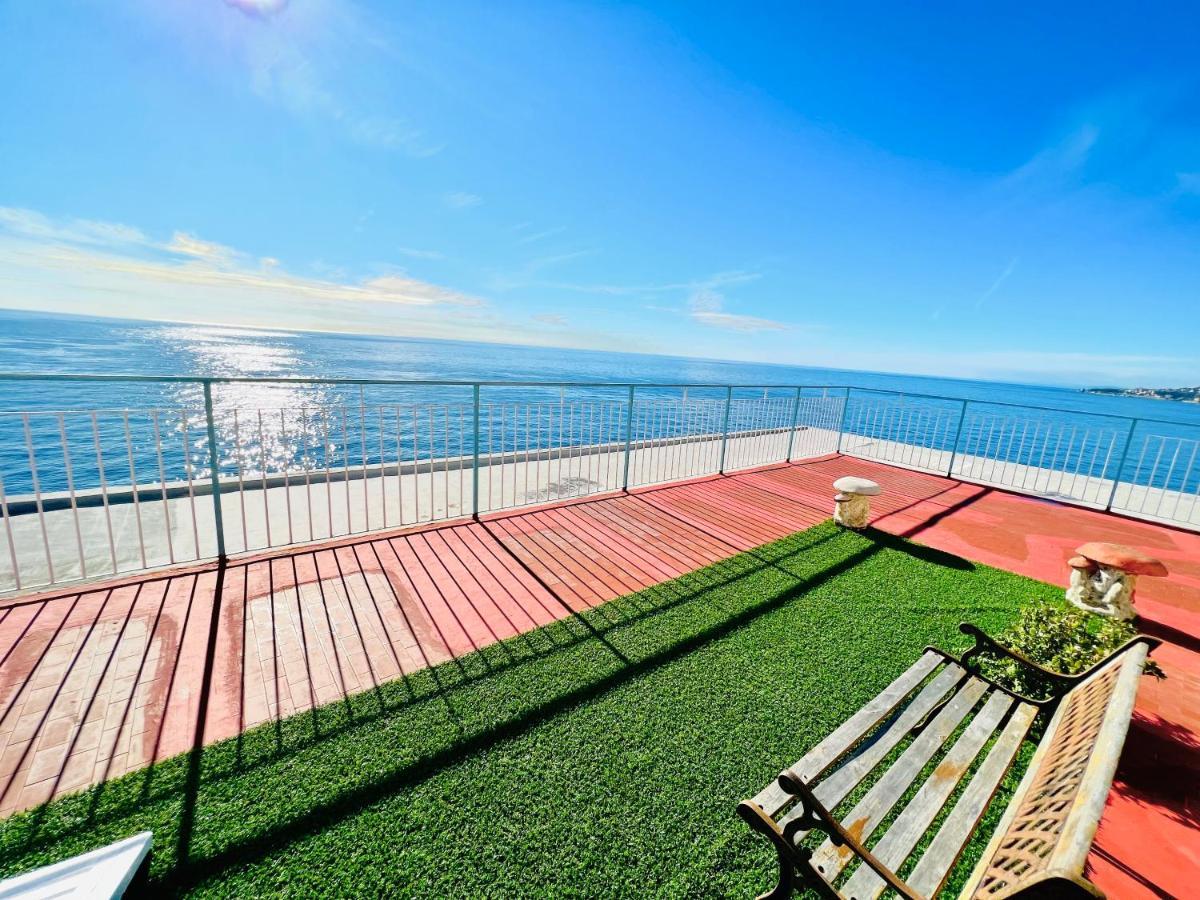 Suite Sunset 18 - Fronte Mare ซานเรโม ภายนอก รูปภาพ