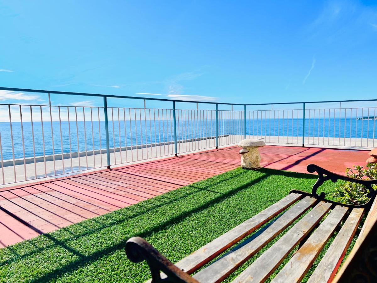 Suite Sunset 18 - Fronte Mare ซานเรโม ภายนอก รูปภาพ